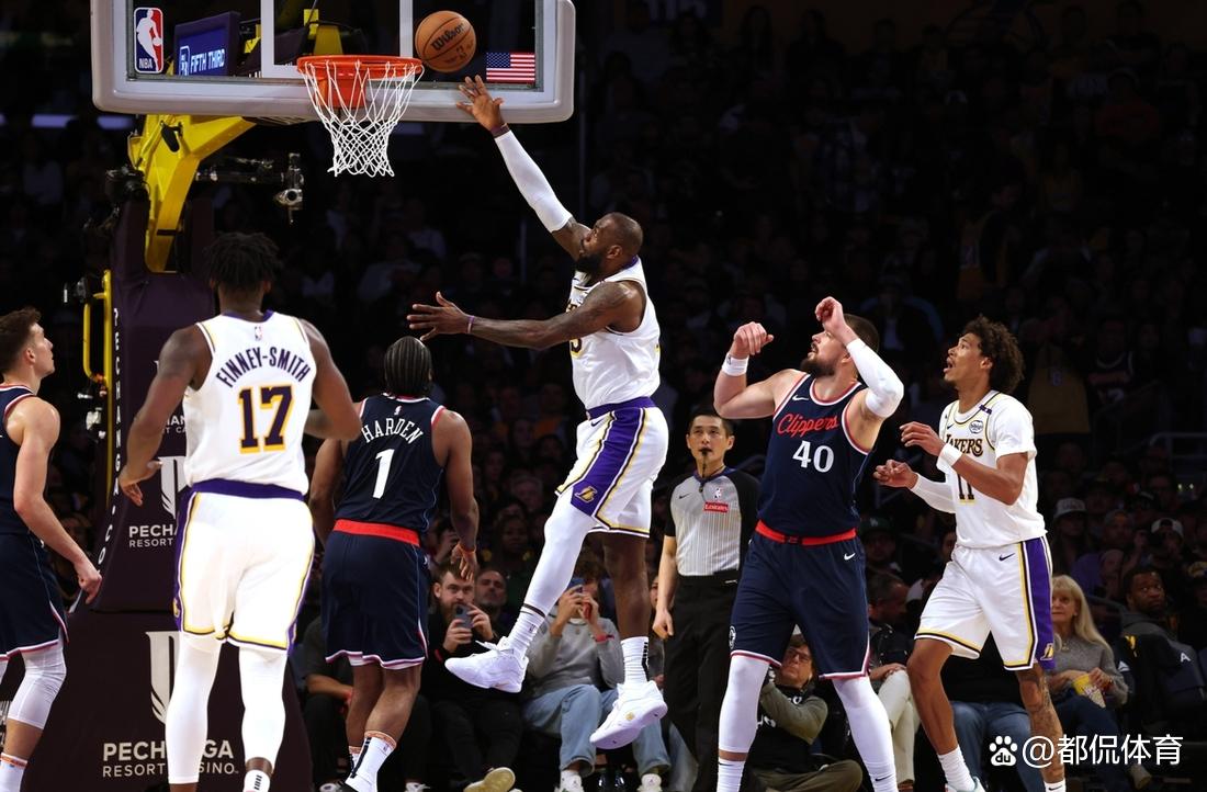 关于洛杉矶湖人迎德甲关键赛，今晚远射贴柱，目标明确，控场能力受关注的信息